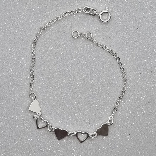 Hollow and Smooth Heart Bracelet