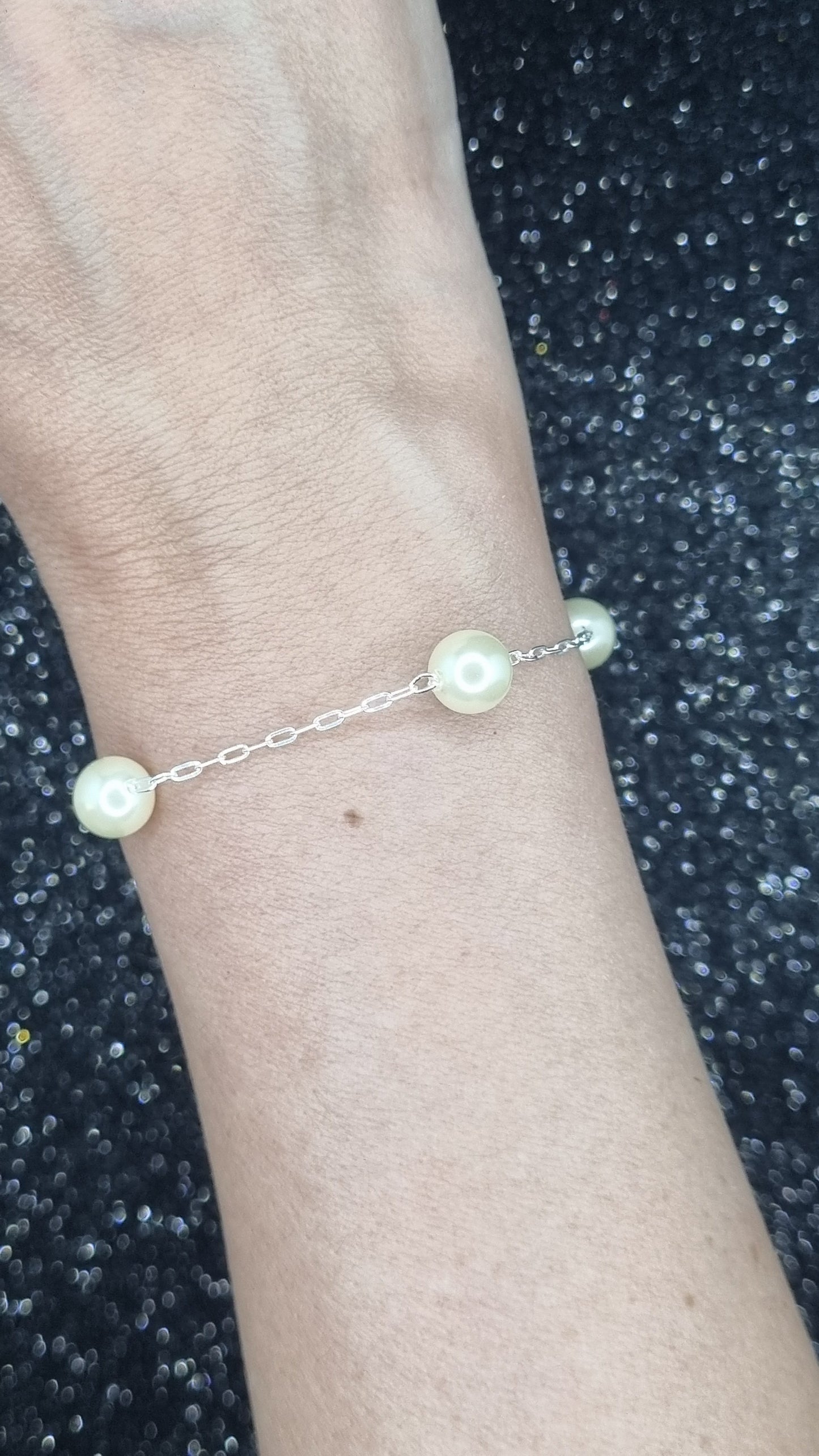 Medium Pearl Bracelet